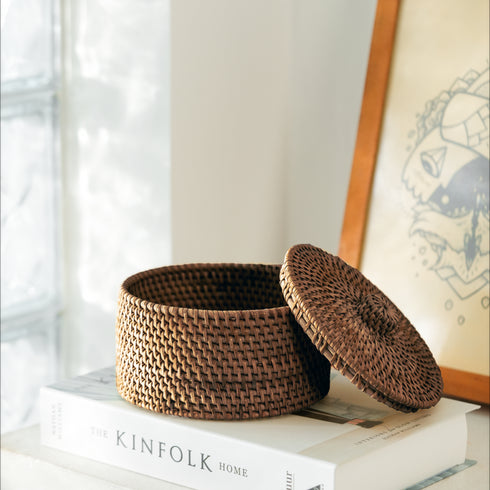 Round small lidded basket - Coastal Villa Homeware
