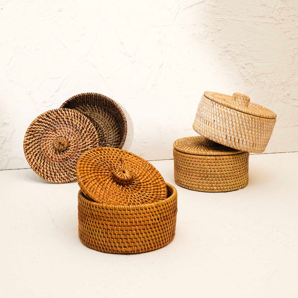 Round small lidded basket - Coastal Villa Homeware