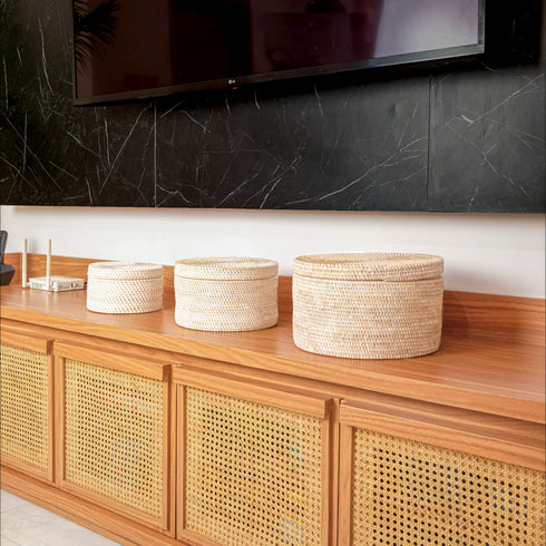 Round Rattan Storage Basket | Wicker baskets S, M and L in 4 colours - Coastal Villa Homeware