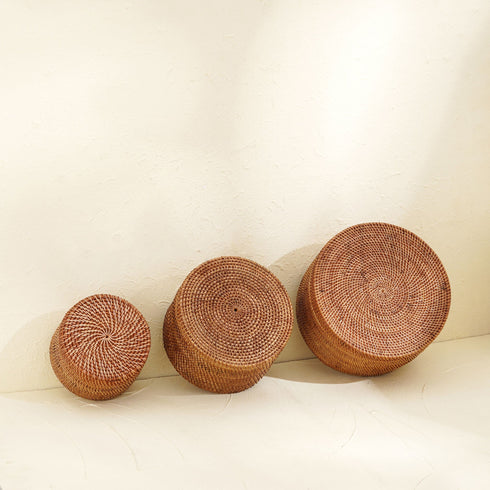 Round Rattan Storage Basket | Wicker baskets S, M and L in 4 colours - Coastal Villa Homeware