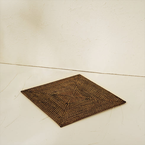 Square wicker dark brown table mat