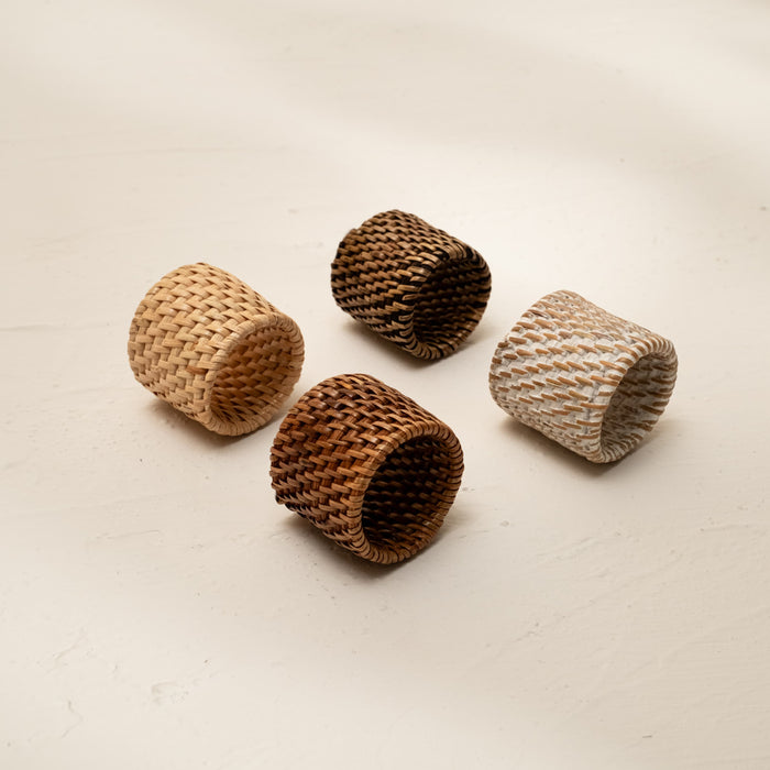 Round Wicker Napkin Rings In Four Colours